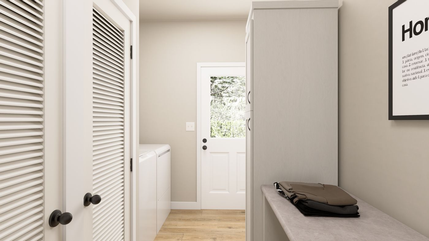 The ING764G WEEPING WILLOW GW Utility Room. This Manufactured Mobile Home features 4 bedrooms and 2 baths.